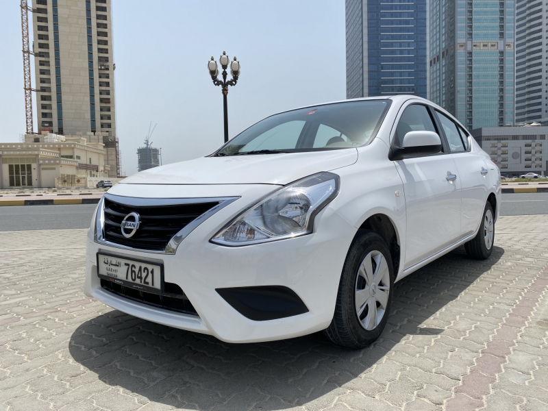 White Nissan Sunnyabc 2019